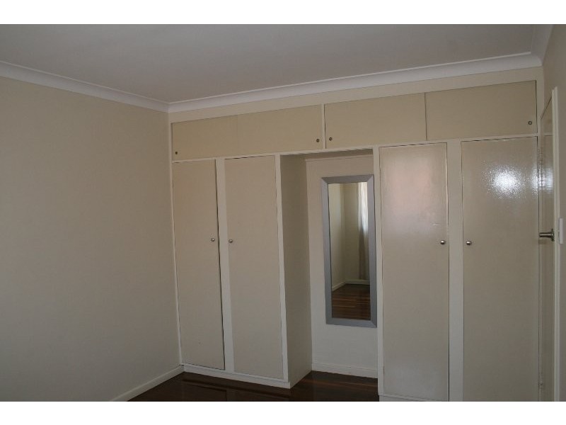 2,9 Miriam Street, Holland Park West QLD 4121