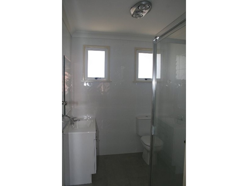 2,9 Miriam Street, Holland Park West QLD 4121