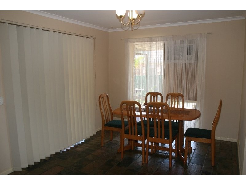 7 Paroo Place, Hillcrest QLD 4118