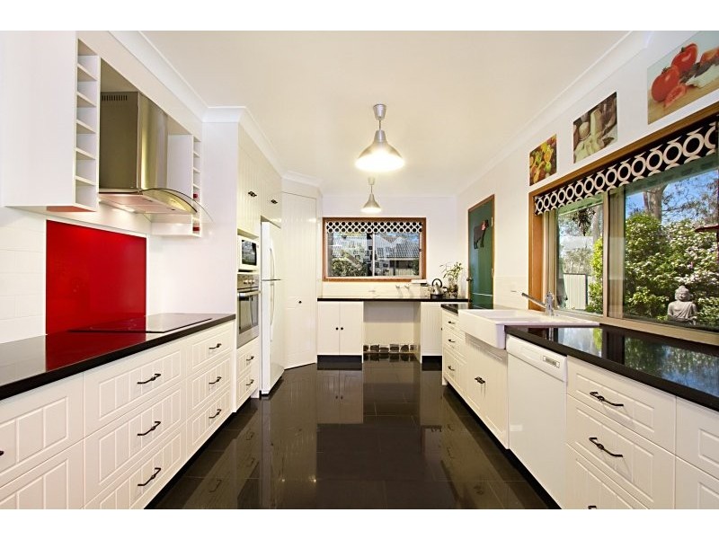 100 Merluna Road, Park Ridge South QLD 4125
