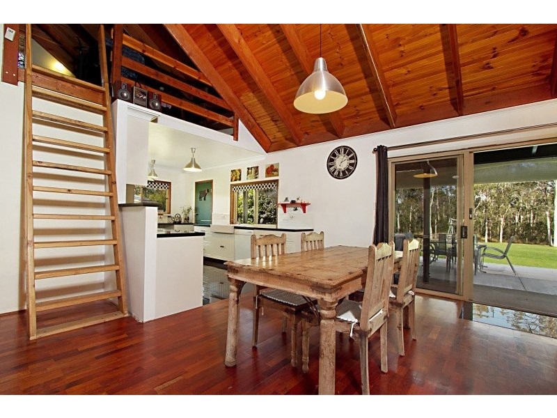 100 Merluna Road, Park Ridge South QLD 4125