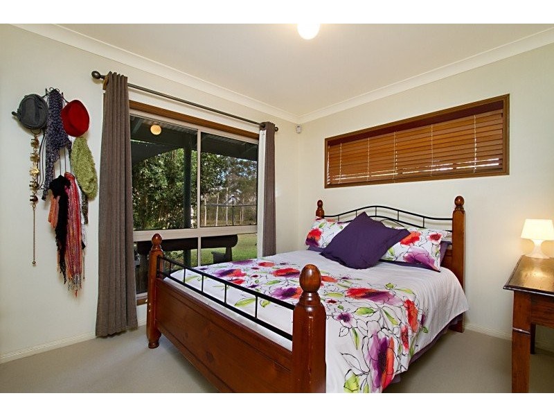 100 Merluna Road, Park Ridge South QLD 4125
