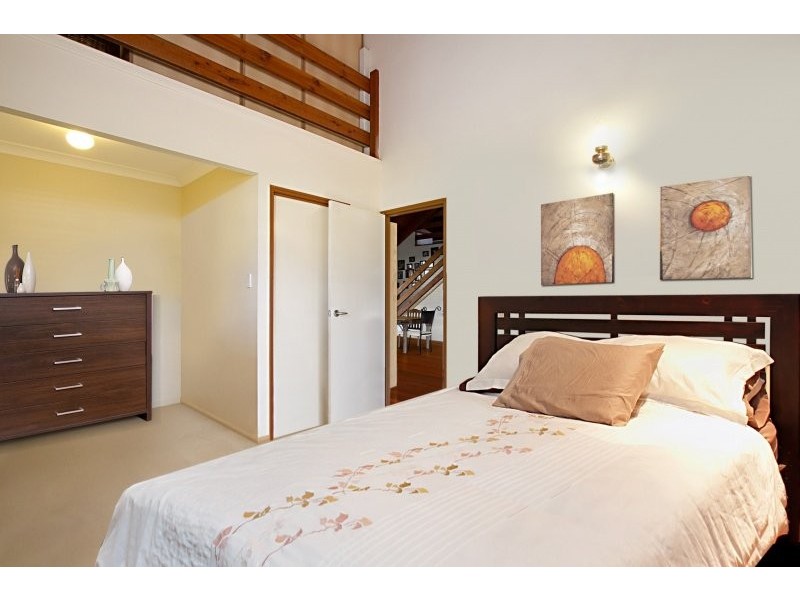 100 Merluna Road, Park Ridge South QLD 4125