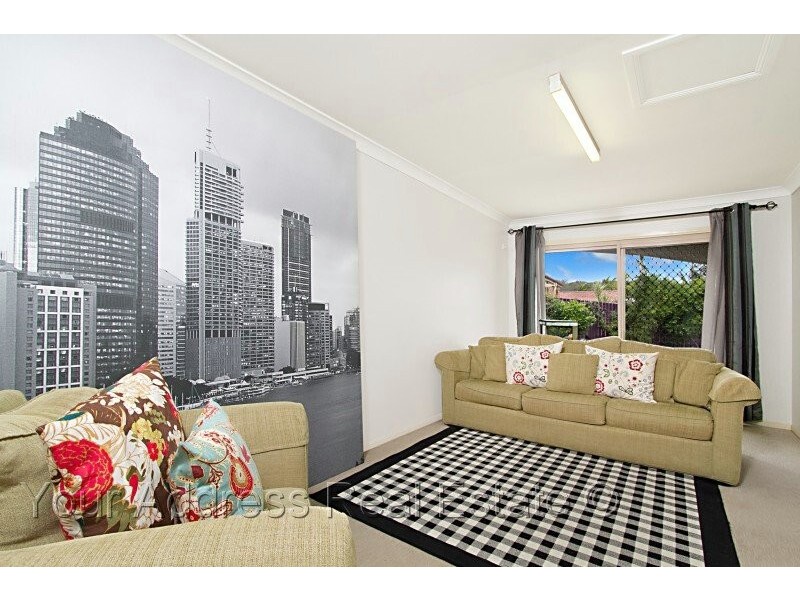 7 Butia Close, Regents Park QLD 4118