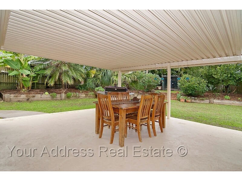 7 Butia Close, Regents Park QLD 4118