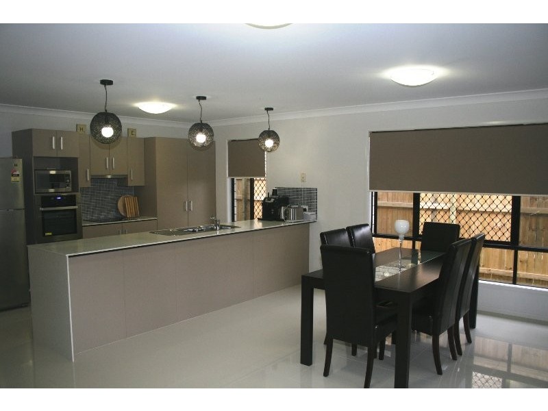 7 Airedale Court, Marsden QLD 4132