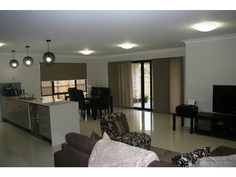 7 Airedale Court, Marsden QLD 4132