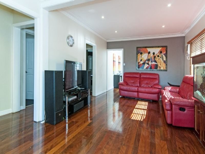 7 Harry Street, Bellbird Park QLD 4300