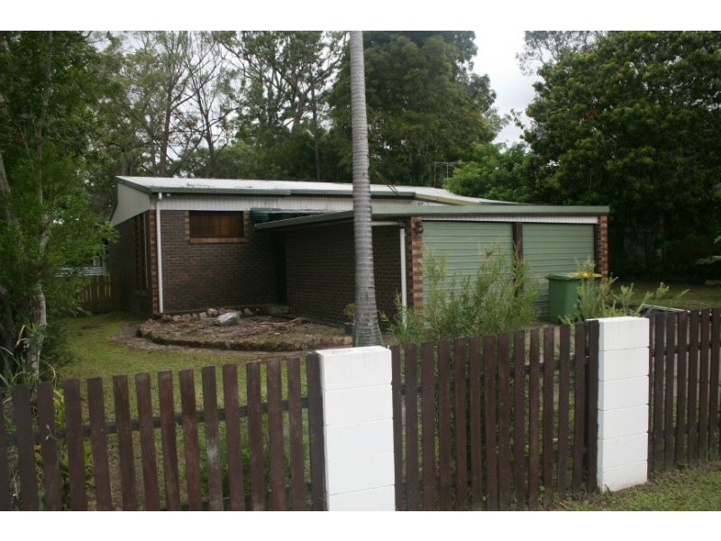 32 Lyngrove Street, Kingston QLD 4114