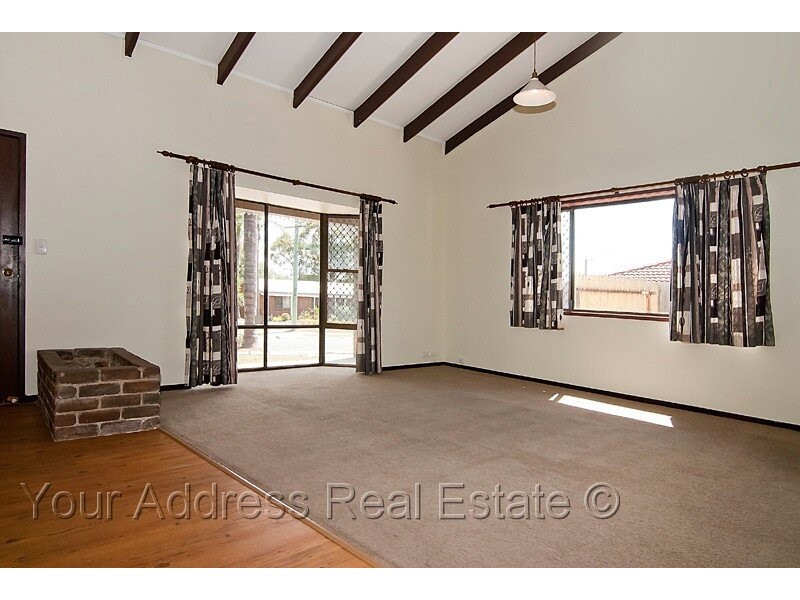 57 Estramina Road, Regents Park QLD 4118