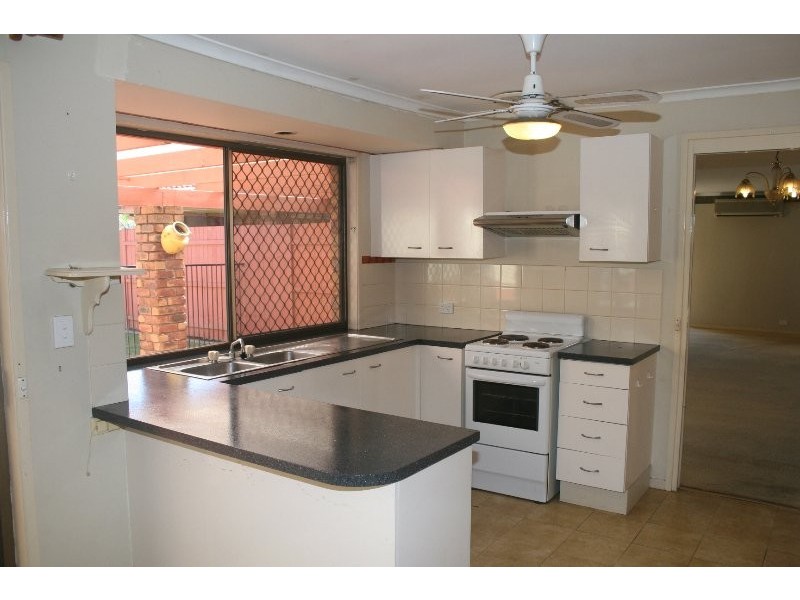 31 Corsloot Street, Regents Park QLD 4118