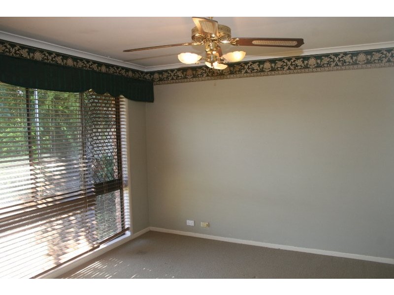 31 Corsloot Street, Regents Park QLD 4118