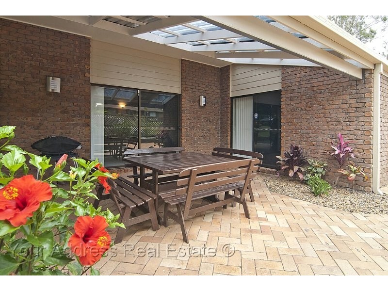 1 Kingfield Court, Regents Park QLD 4118