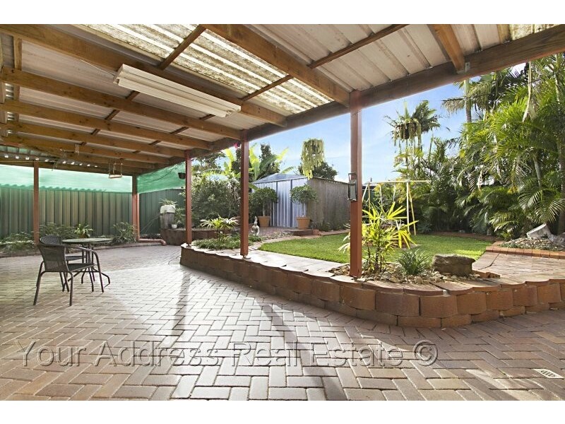 13 Bywater Street, Hillcrest QLD 4118