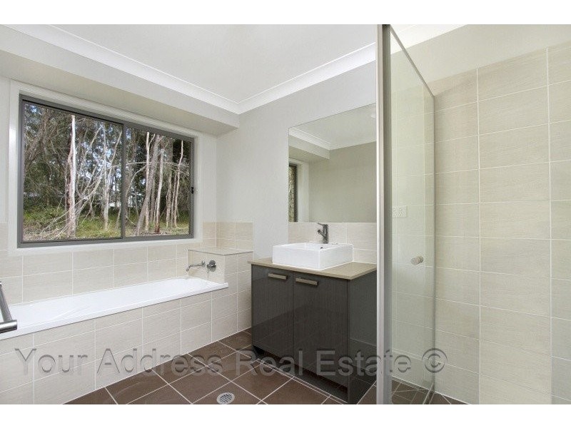 620 MIddle Road, Greenbank QLD 4124