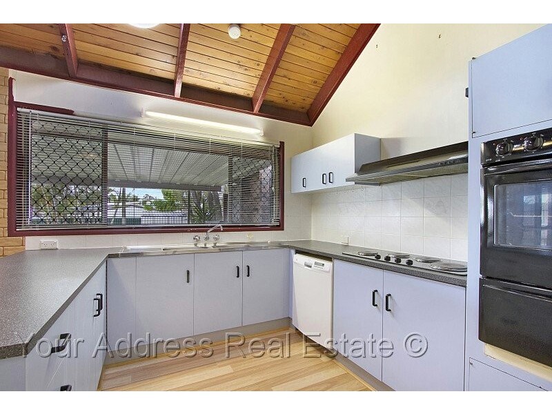 8 Hakari Street, Crestmead QLD 4132