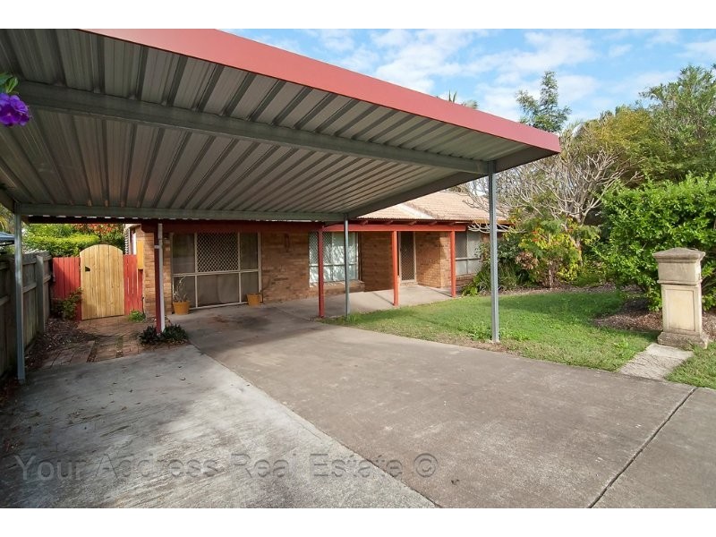 3 Conifer Street, Hillcrest QLD 4118