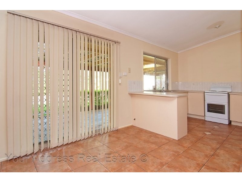 3 Conifer Street, Hillcrest QLD 4118