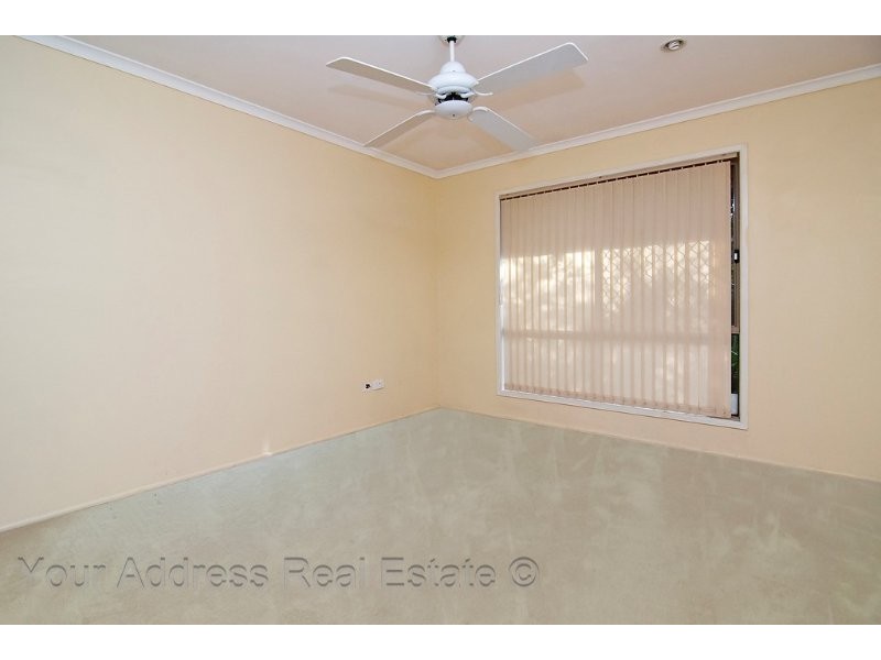 3 Conifer Street, Hillcrest QLD 4118