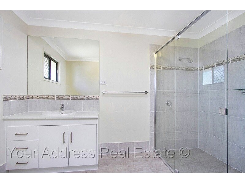 19 Longden Street, Coopers Plains QLD 4108