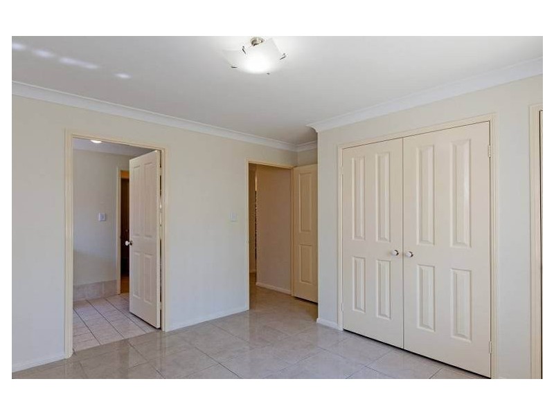 23 Lyrebird Lane, Bellbird Park QLD 4300