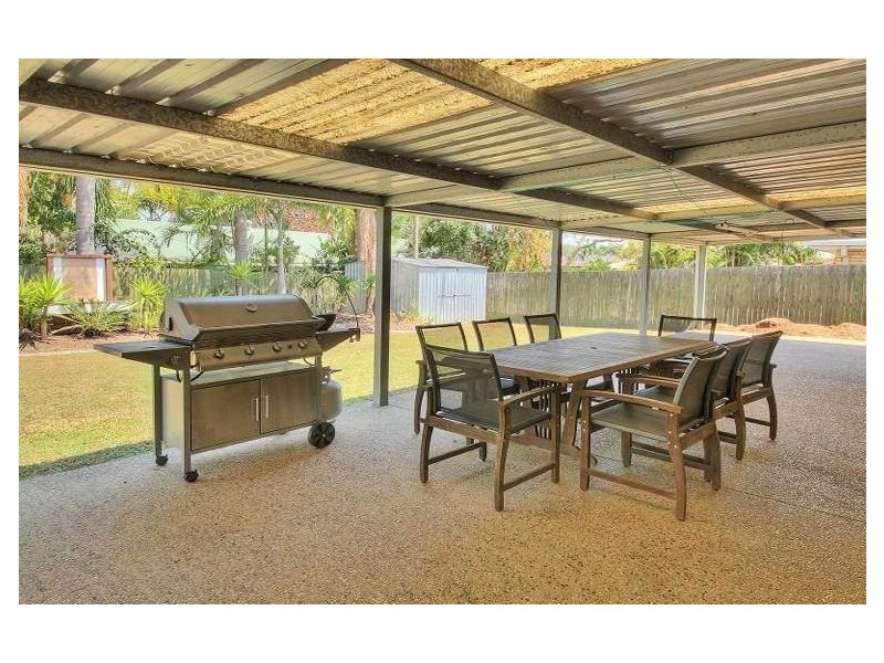 5 Paroo Place, Hillcrest QLD 4118