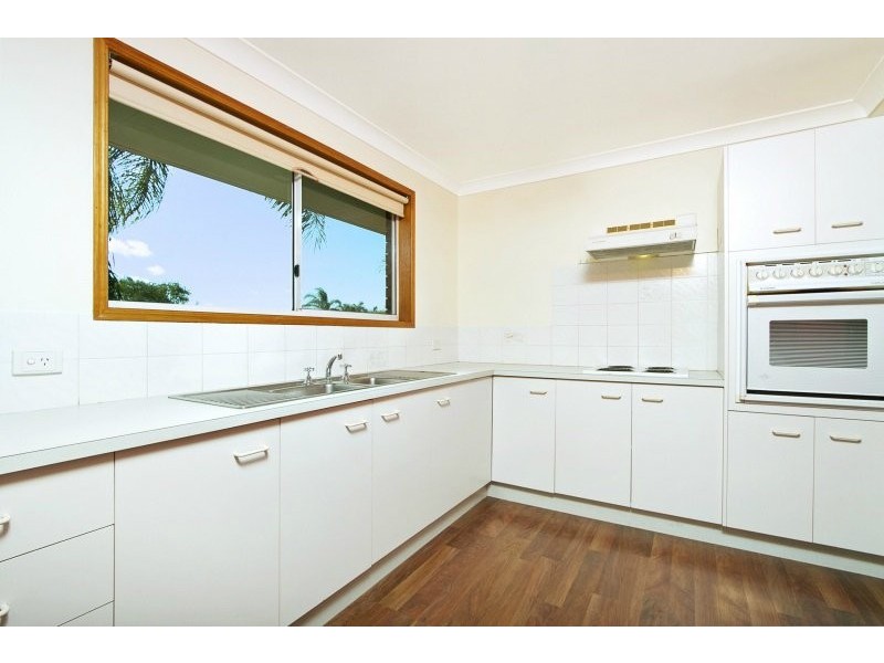 13 Westwood Drive, Hillcrest QLD 4118