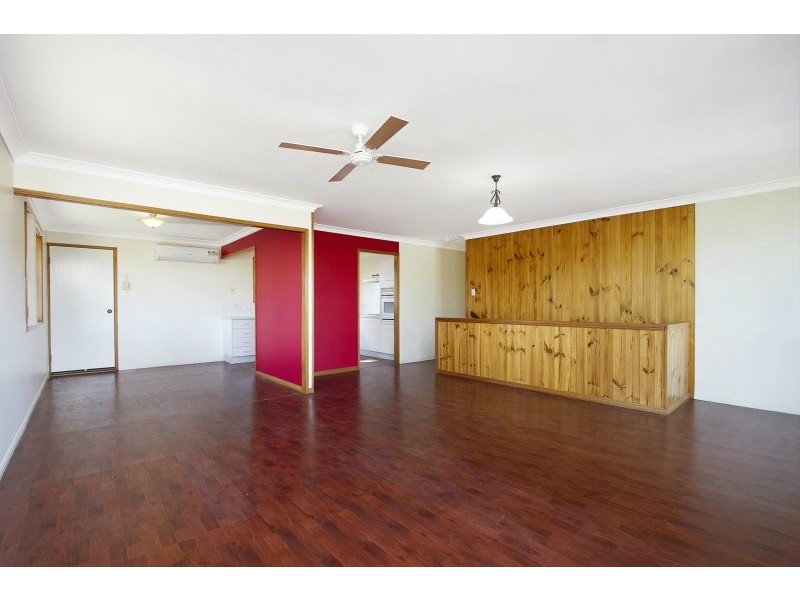 13 Westwood Drive, Hillcrest QLD 4118