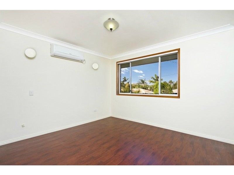 13 Westwood Drive, Hillcrest QLD 4118