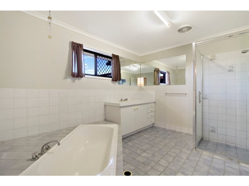 30 Oakdale Street, Browns Plains QLD 4118