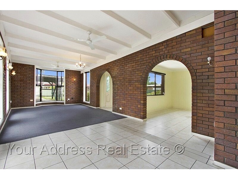 11 Simone Street, Boronia Heights QLD 4124