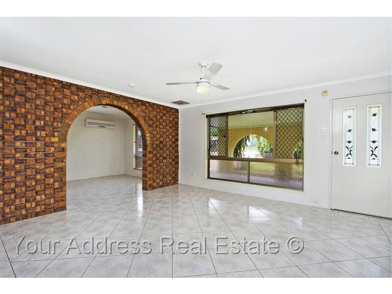 19 Cosway Street, Hillcrest QLD 4118