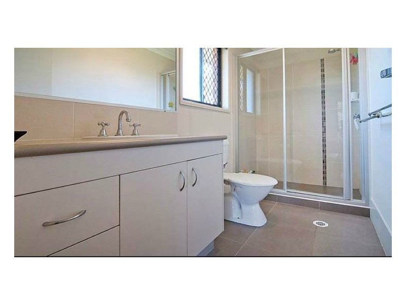 22A Spruce Street, Loganlea QLD 4131