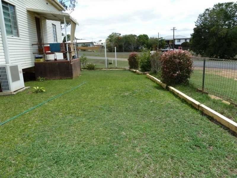 2 Bourke Street, Mareeba QLD 4880