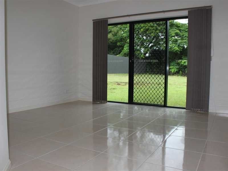 7 Leinster Drive, Mareeba QLD 4880