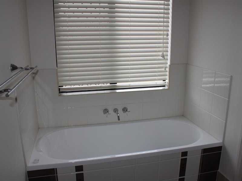 7 Leinster Drive, Mareeba QLD 4880