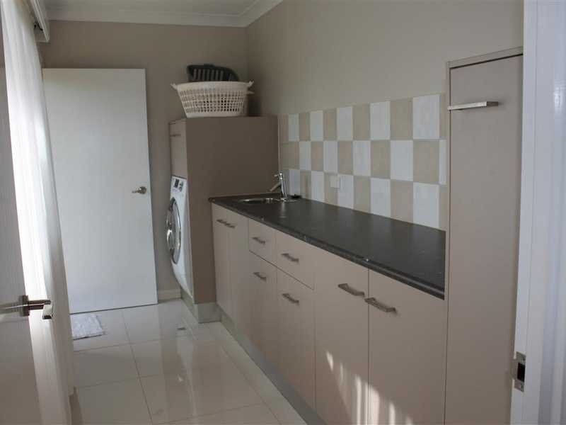 14 Dean Circuit, Mareeba QLD 4880