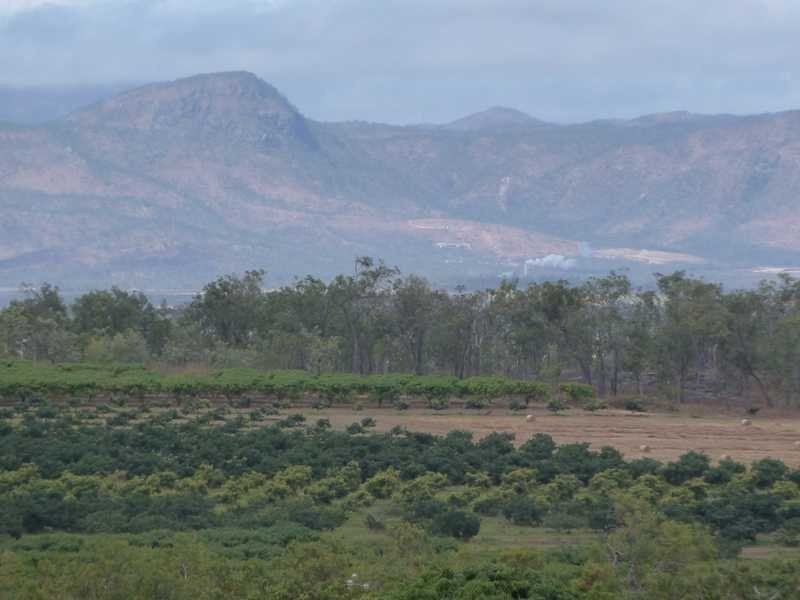 72 Mcbean Road, Mareeba QLD 4880