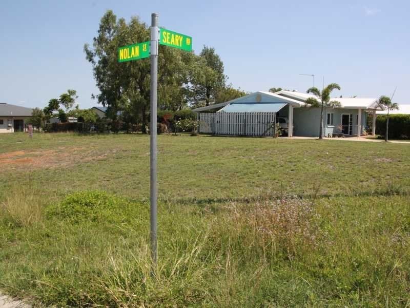 16 Seary Road, Mareeba QLD 4880