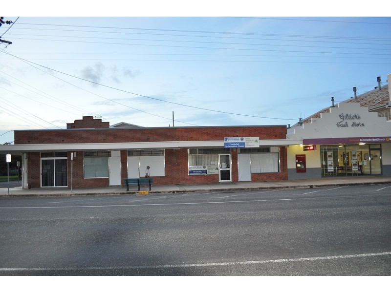 33 Raleigh Street, Dimbulah QLD 4872