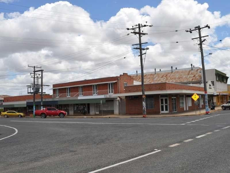 33 Raleigh Street, Dimbulah QLD 4872