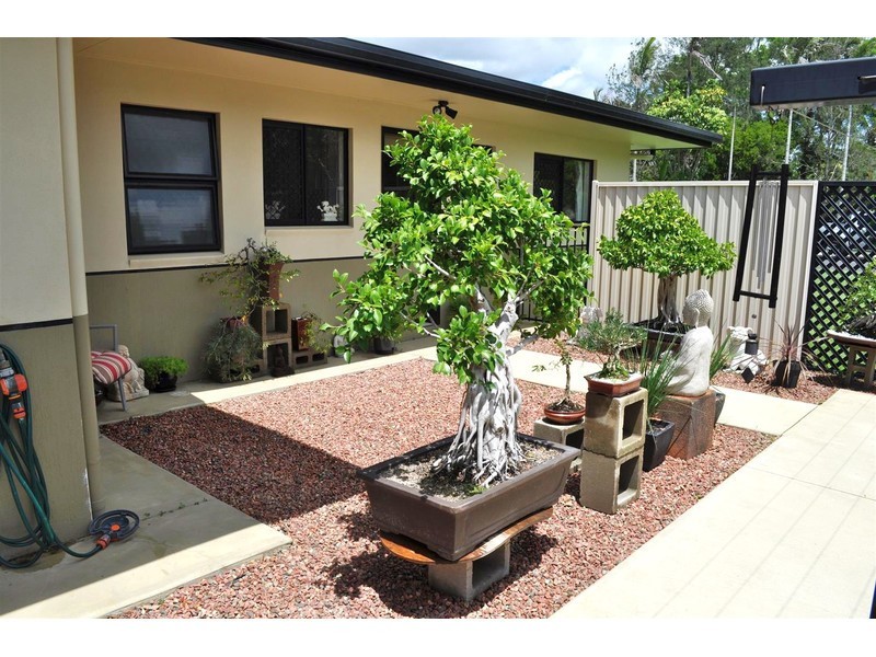 2 River Drive, Mareeba QLD 4880