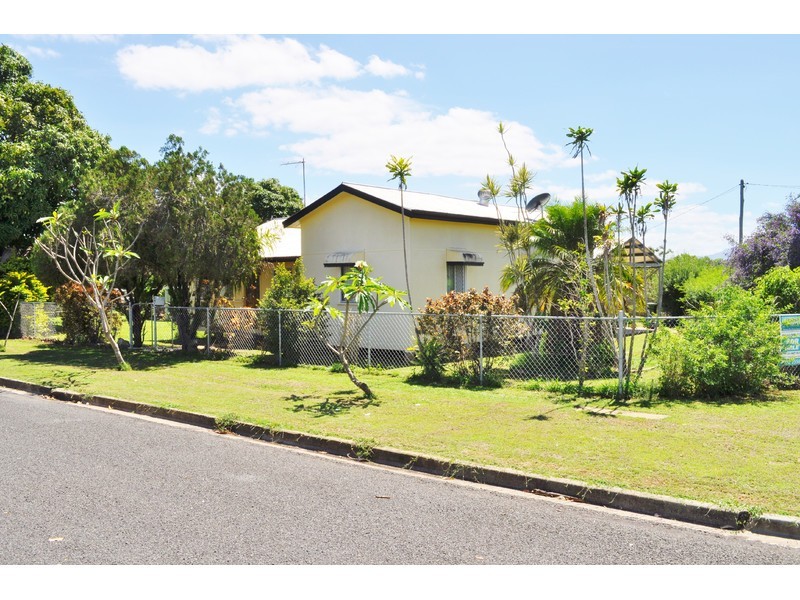57 Walsh Street, Mareeba QLD 4880