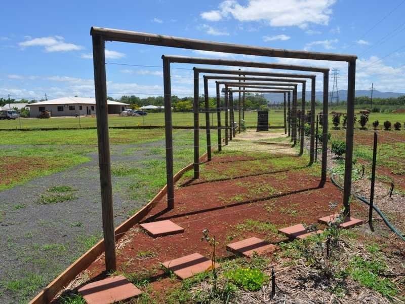 31 Dean Circuit, Mareeba QLD 4880