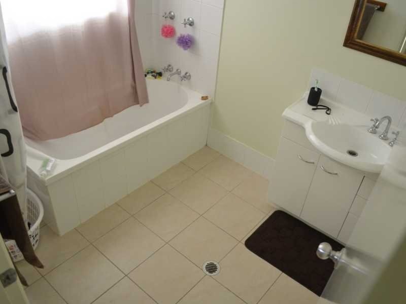 1 River Drive, Mareeba QLD 4880