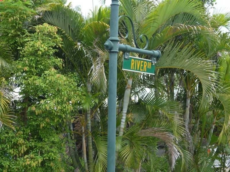 1 River Drive, Mareeba QLD 4880