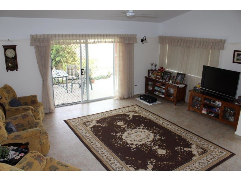 15 Brenaden Close, Dimbulah QLD 4872