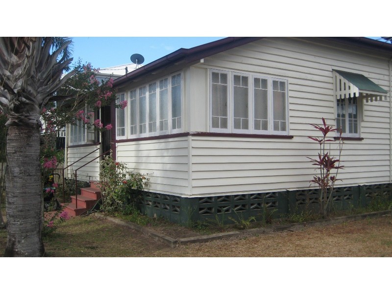 123 Walsh Street, Mareeba QLD 4880