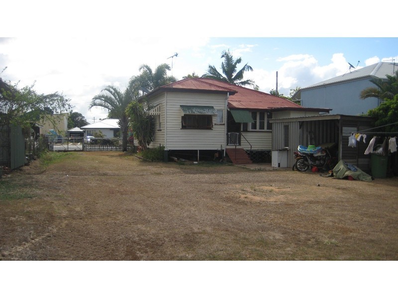 123 Walsh Street, Mareeba QLD 4880