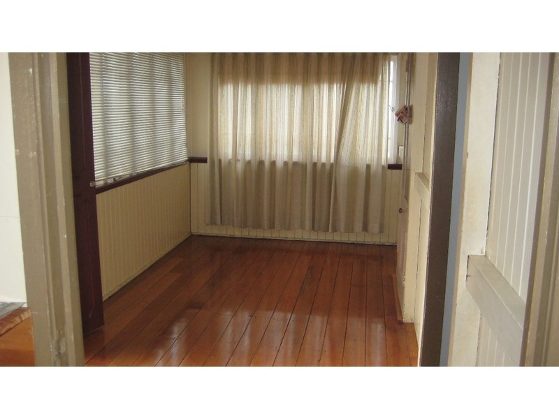 123 Walsh Street, Mareeba QLD 4880